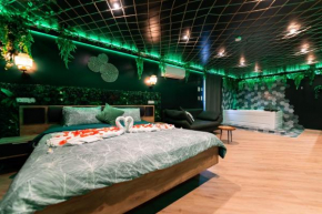 L'Oasis Tropicale, Jacuzzi, Love Room